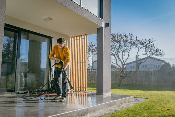 Best Pool Deck Cleaning in Jefferson, WI